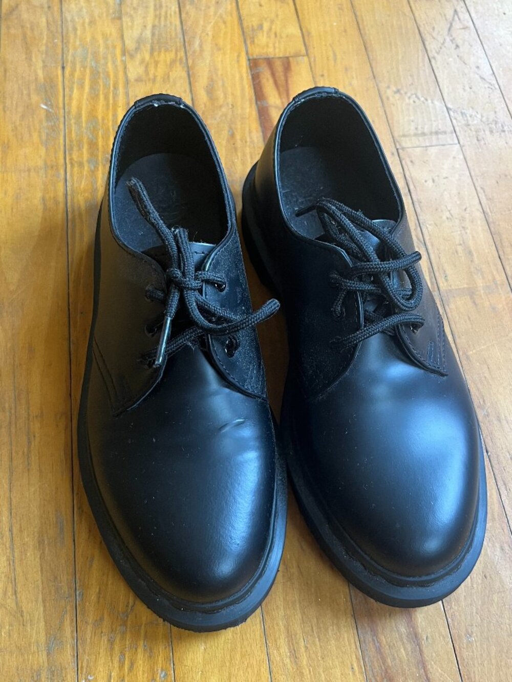 Dr. Martens Smooth Leather Oxford Shoes Black Womens 7